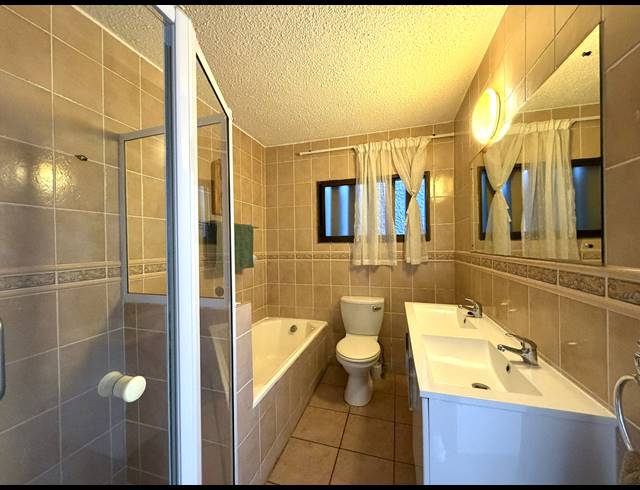 3 BEDROOM APARTMENT FOR SALE IN BALLITOVILLE